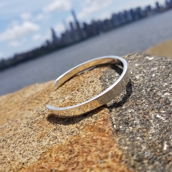 Bracelet brand new "KIWA" Silver - Picture 1 of 5